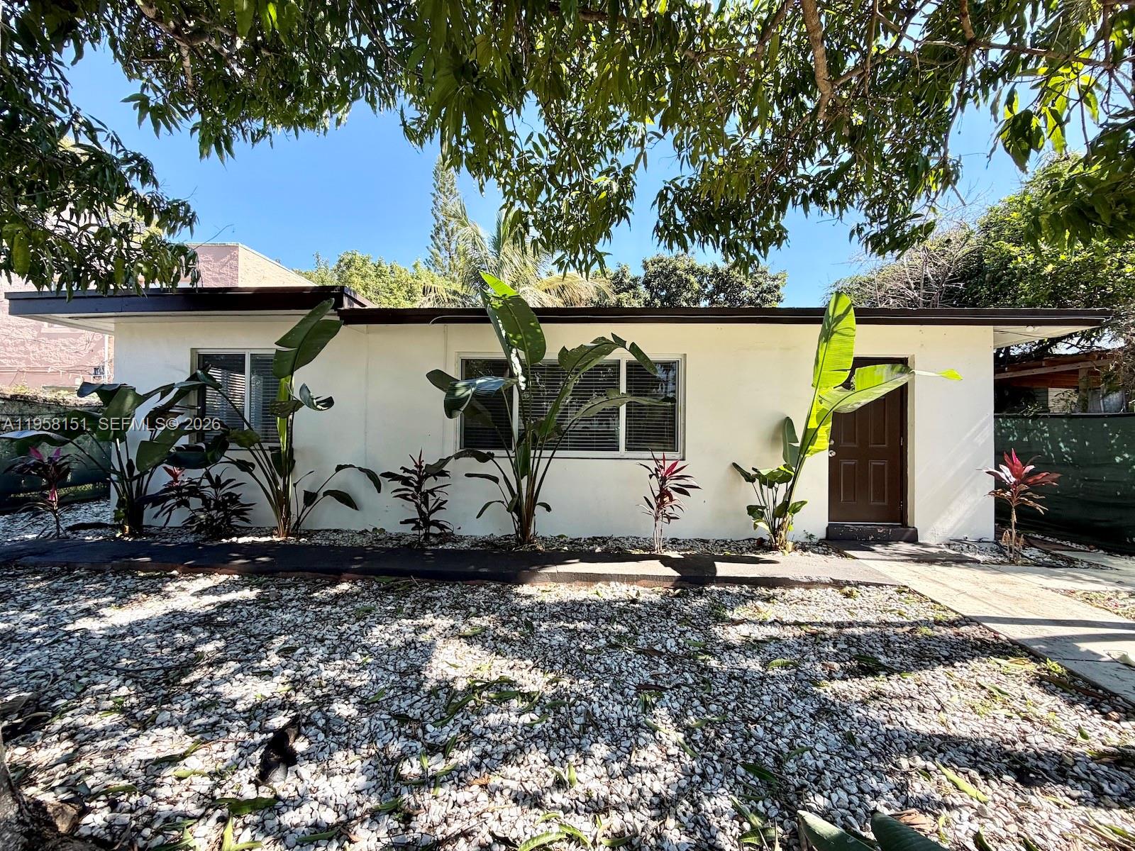 LAWRENCE EST LAND COS SUB - Residential Lease