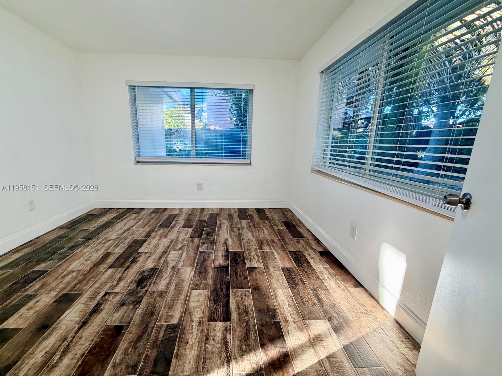 LAWRENCE EST LAND COS SUB - Residential Lease