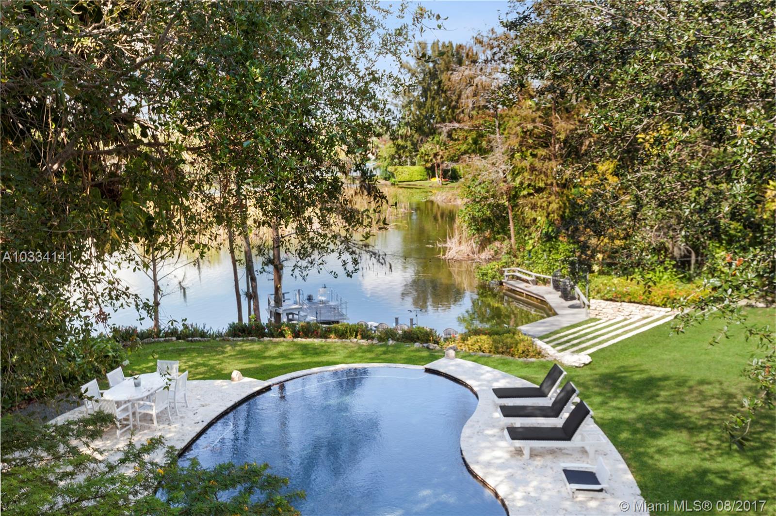 HAMMOCK LAKE PARK - Residential