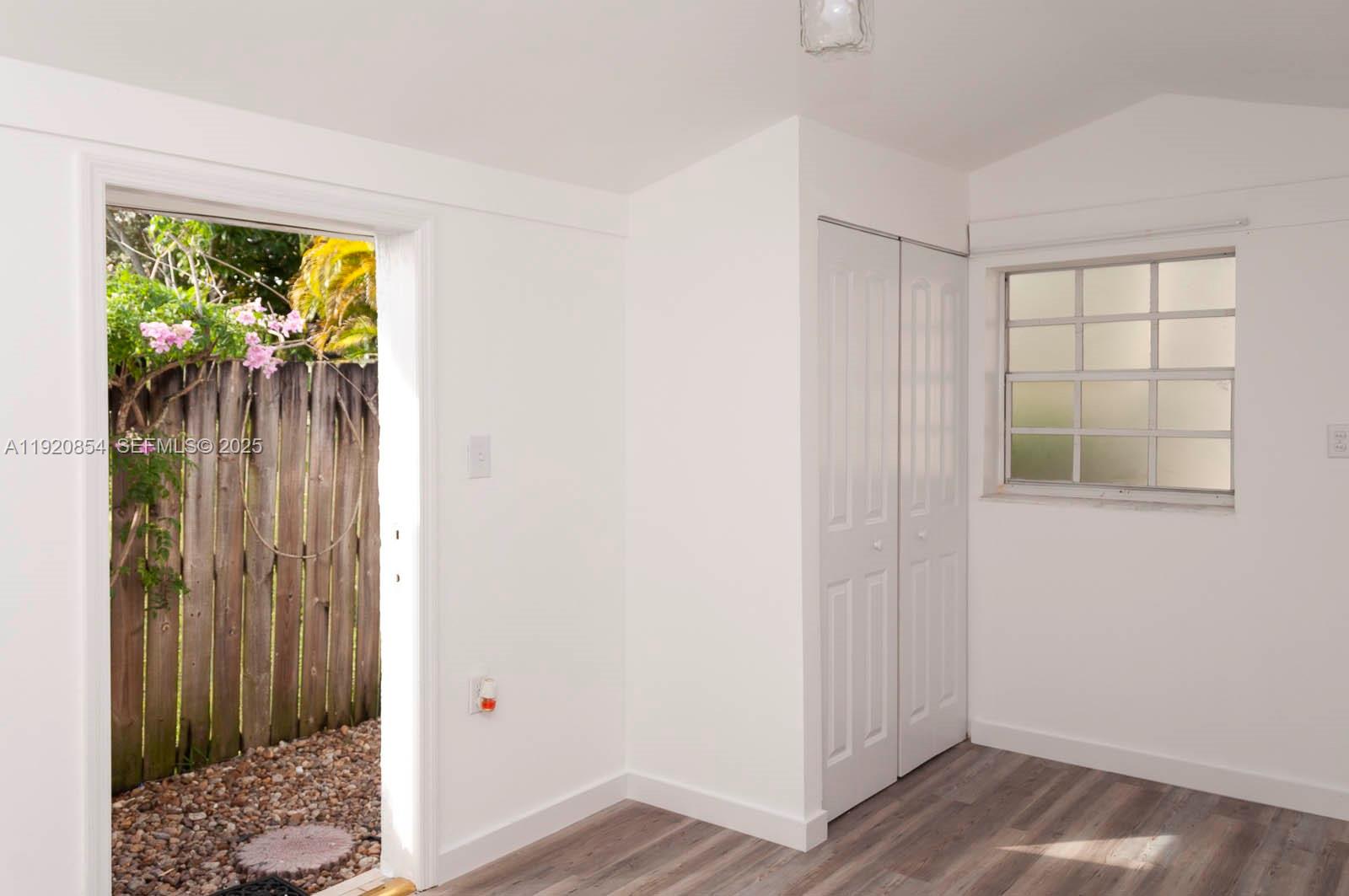 CORAL VILLAS REV - Residential Lease