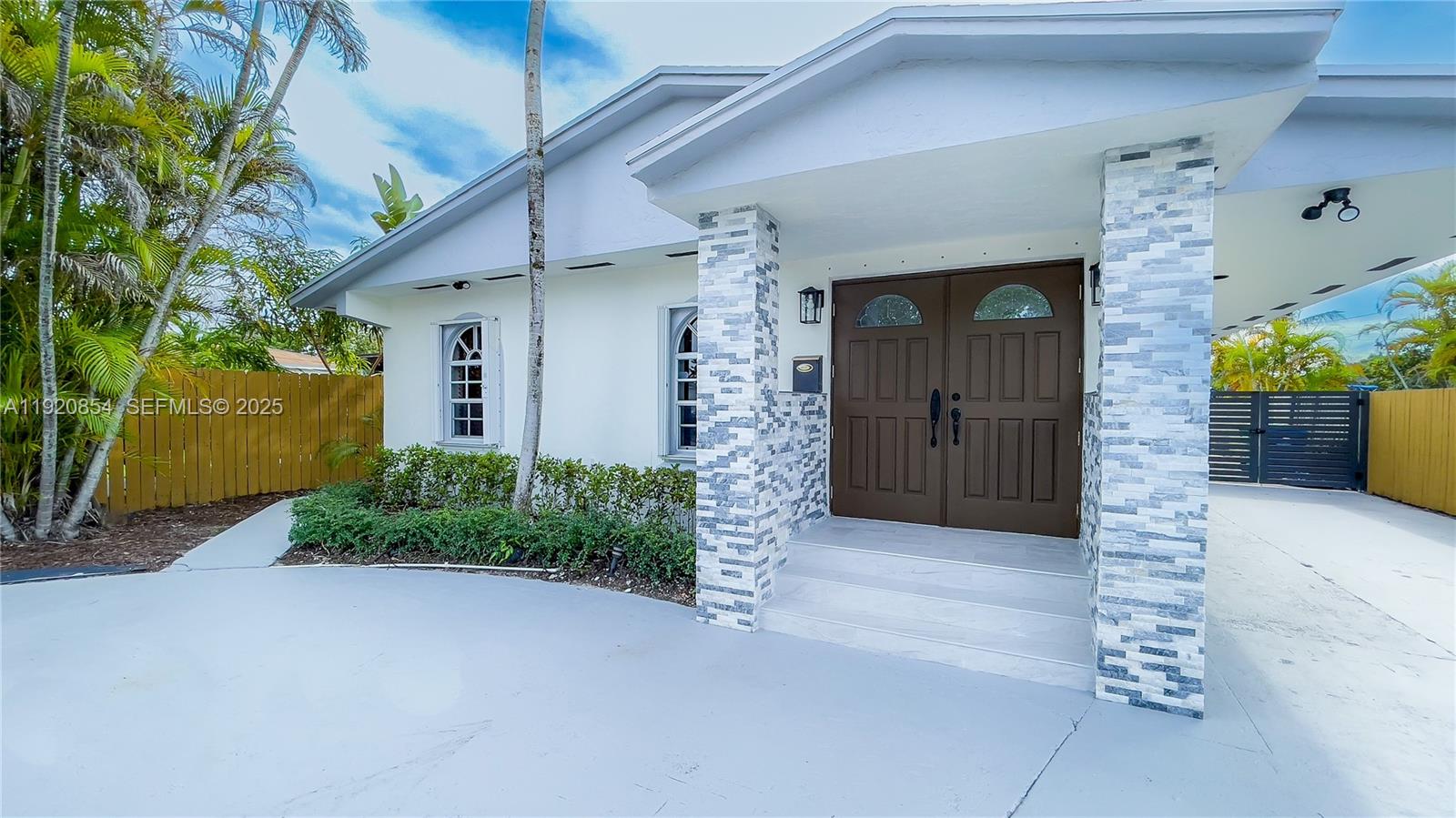 CORAL VILLAS REV - Residential Lease