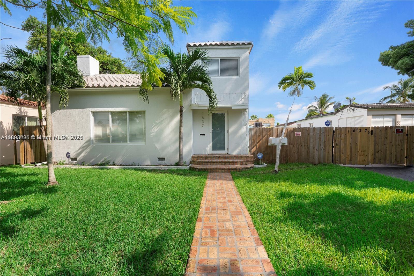 HOLLYWOOD - Residential Lease