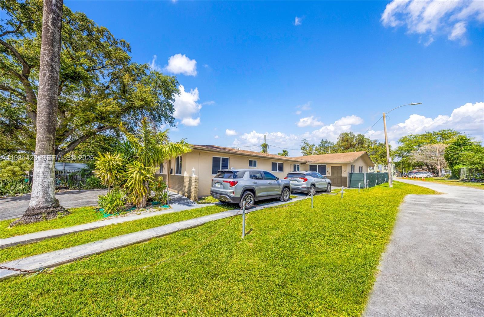 LAWRENCE ESTATE LAND CO - Land