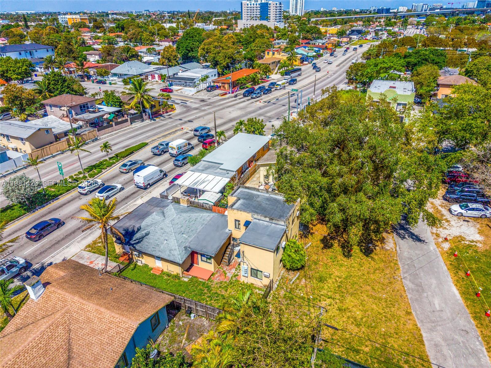 LAWRENCE ESTATE LAND CO - Land