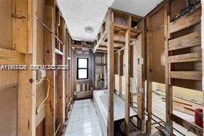 LAWRENCE ESTATE LAND CO - Land