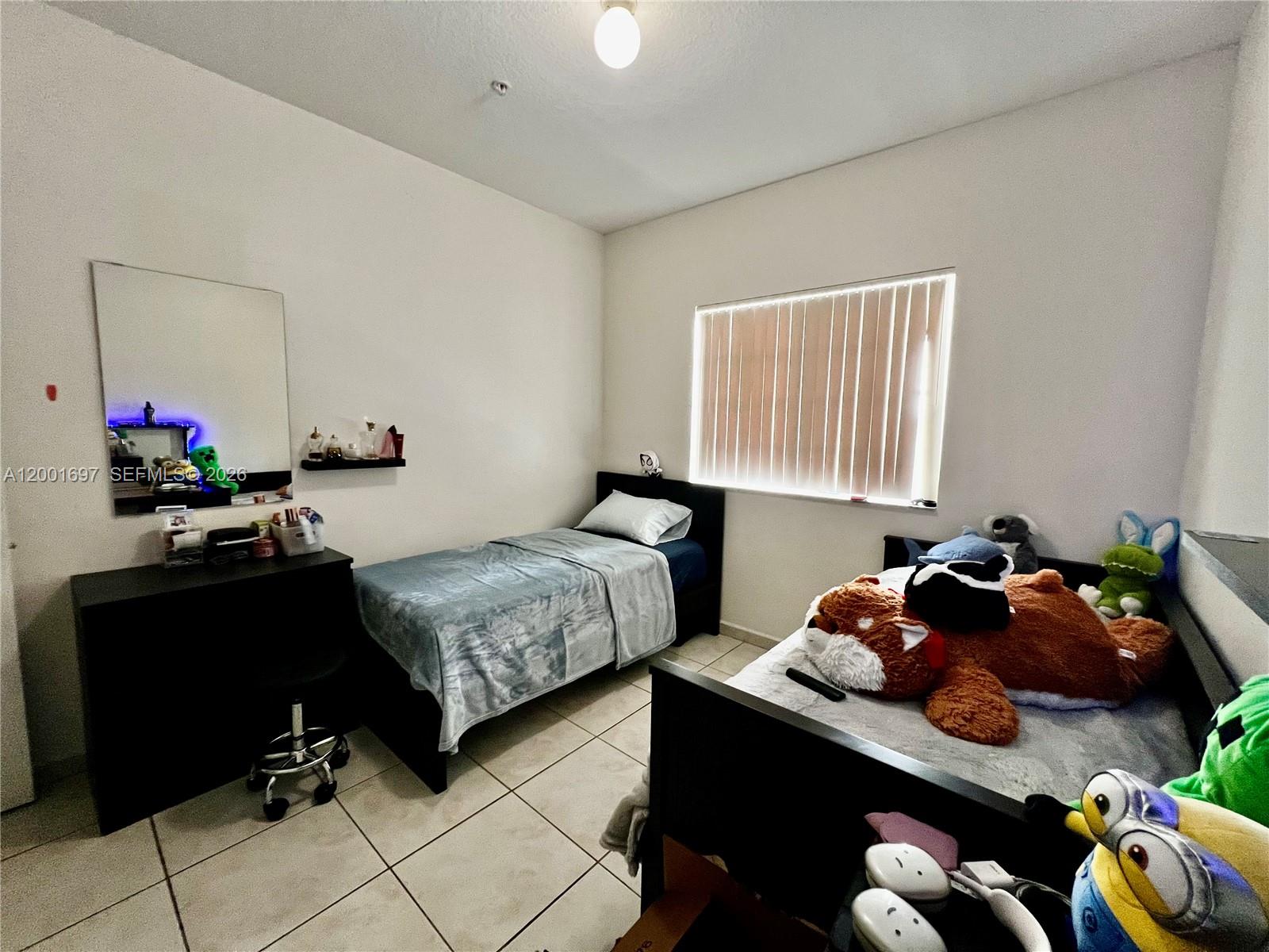 PALM GARDENS AT DORAL CON - Residential Lease