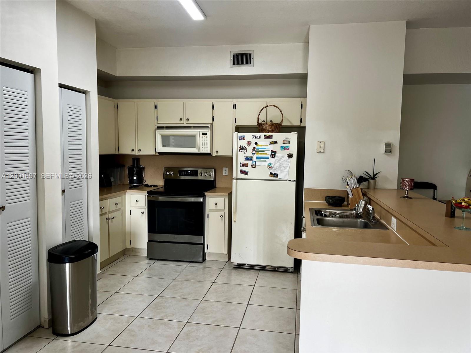 PALM GARDENS AT DORAL CON - Residential Lease