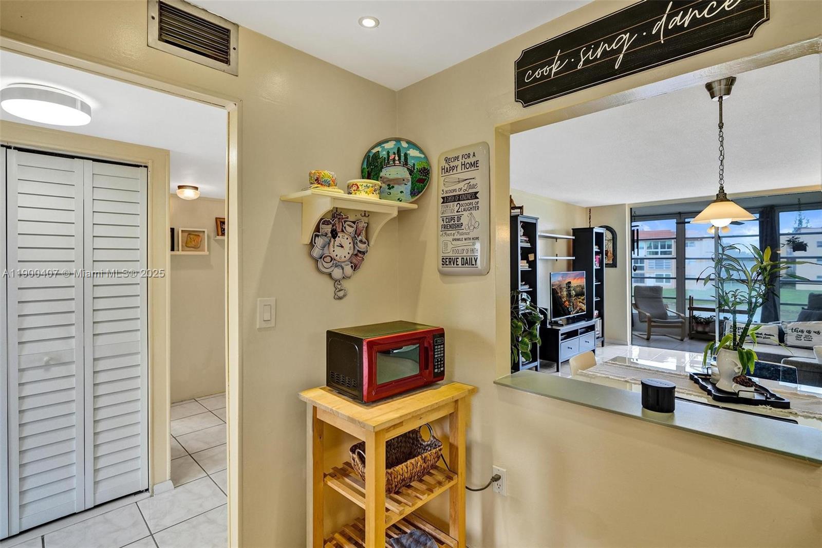 SUNRISE LAKES 78 CONDO - Residential