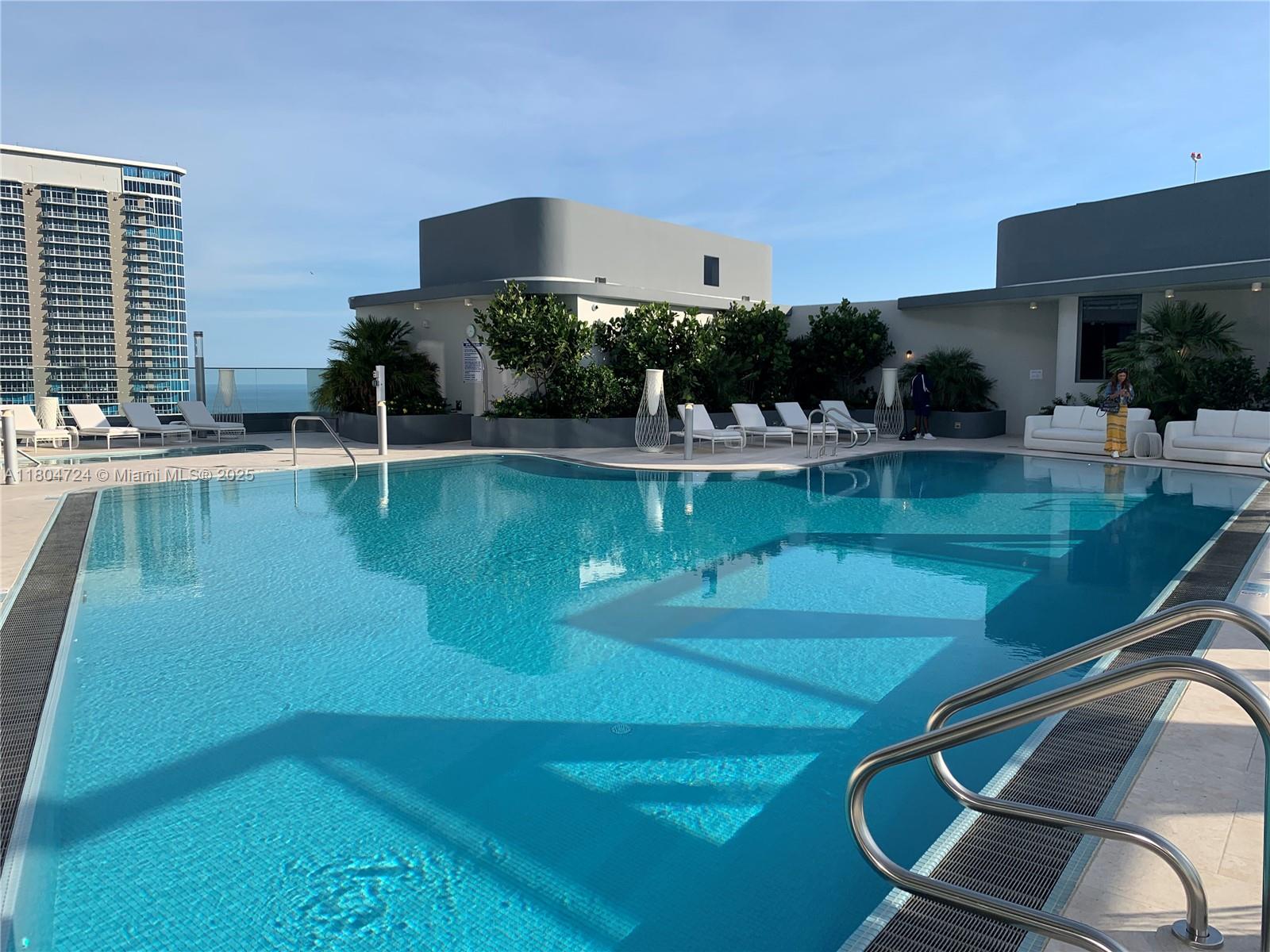 BRICKELL FLATIRON CONDO - Residential
