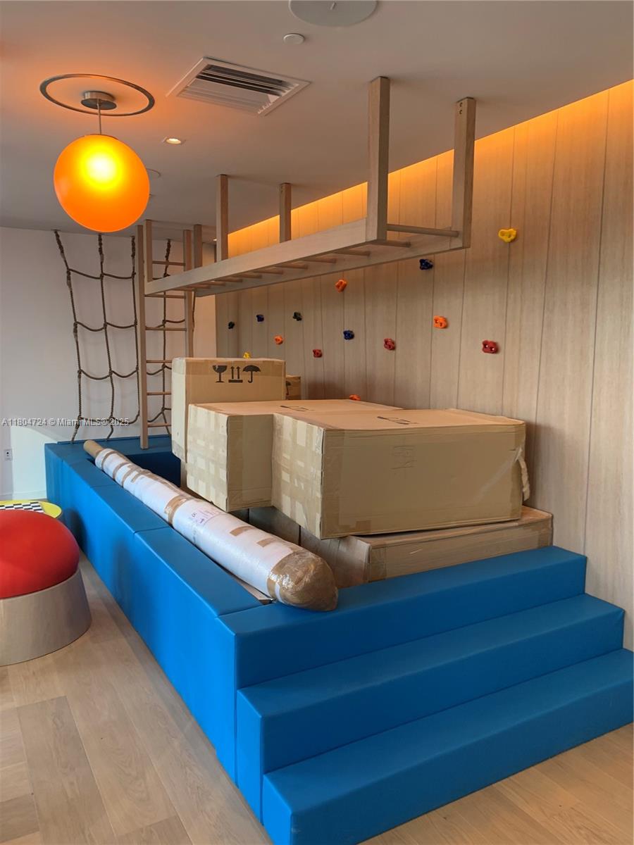 BRICKELL FLATIRON CONDO - Residential