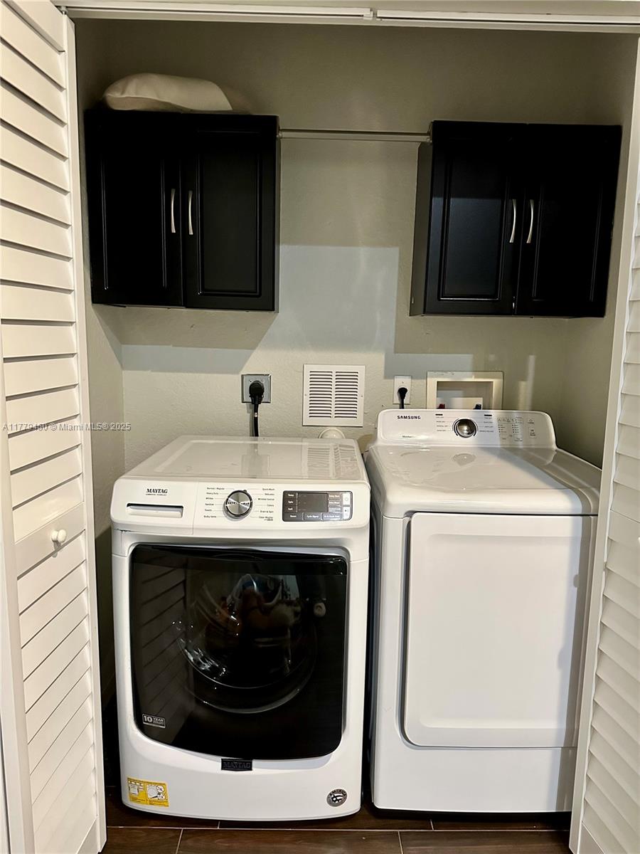 LEGENDS AT THE GARDENS CO - Residential Lease
