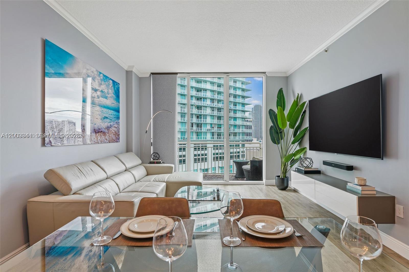 2000 N Bayshore Dr 1606