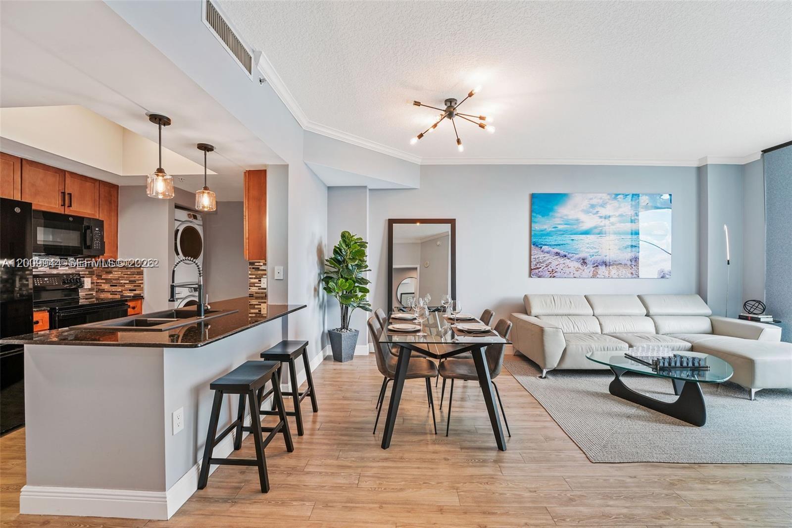2000 N Bayshore Dr 1606