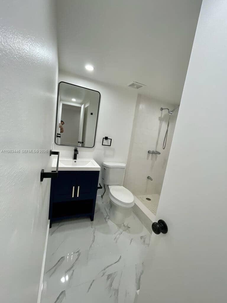 SUNSET VILLAS CONDO - Residential Lease