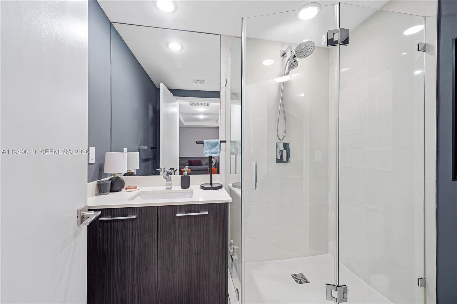 BRICKELL HEIGHTS EAST CON - Residential