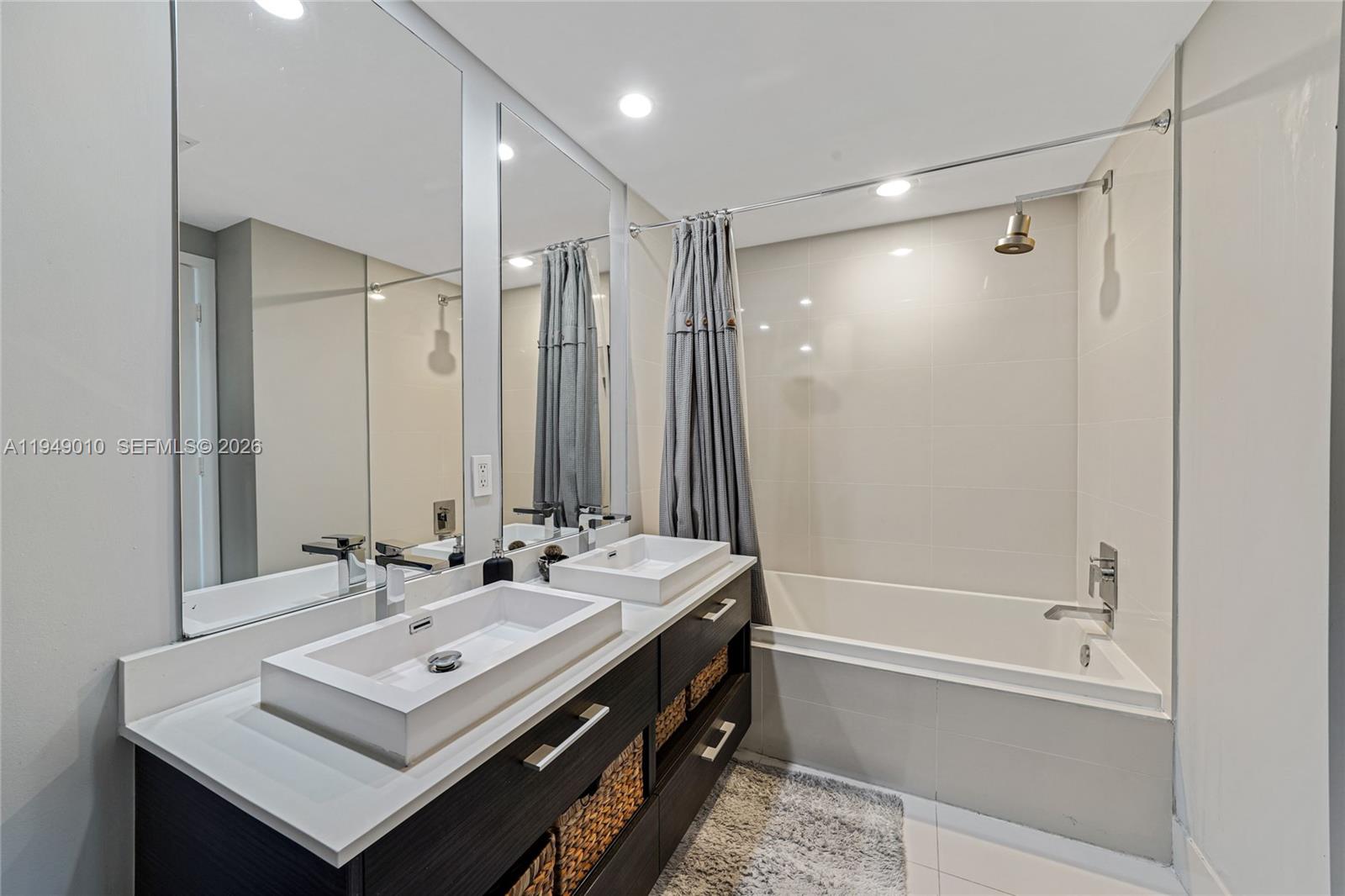 BRICKELL HEIGHTS EAST CON - Residential