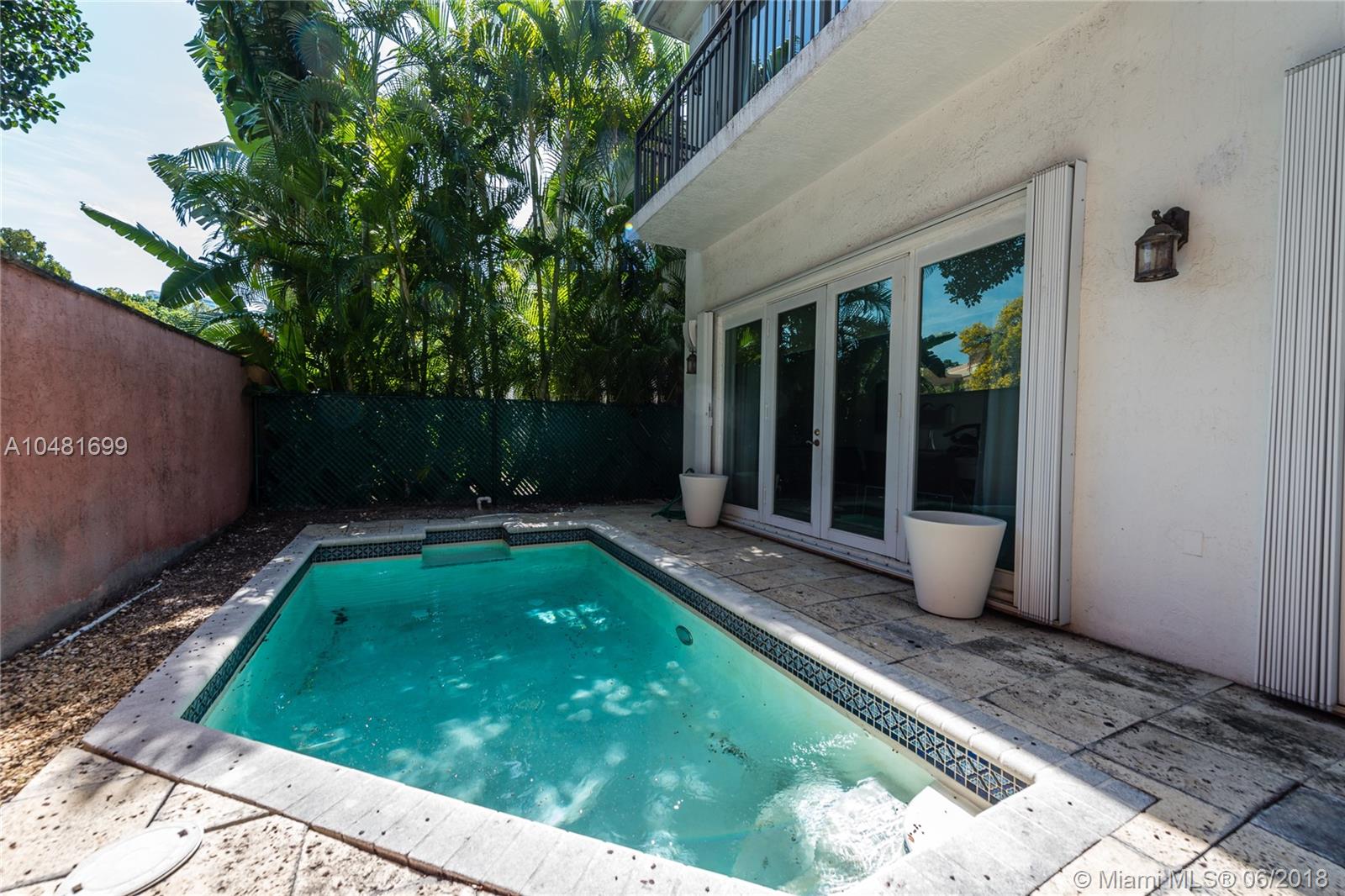 VILLAS DE VIZCAYA - Residential Lease