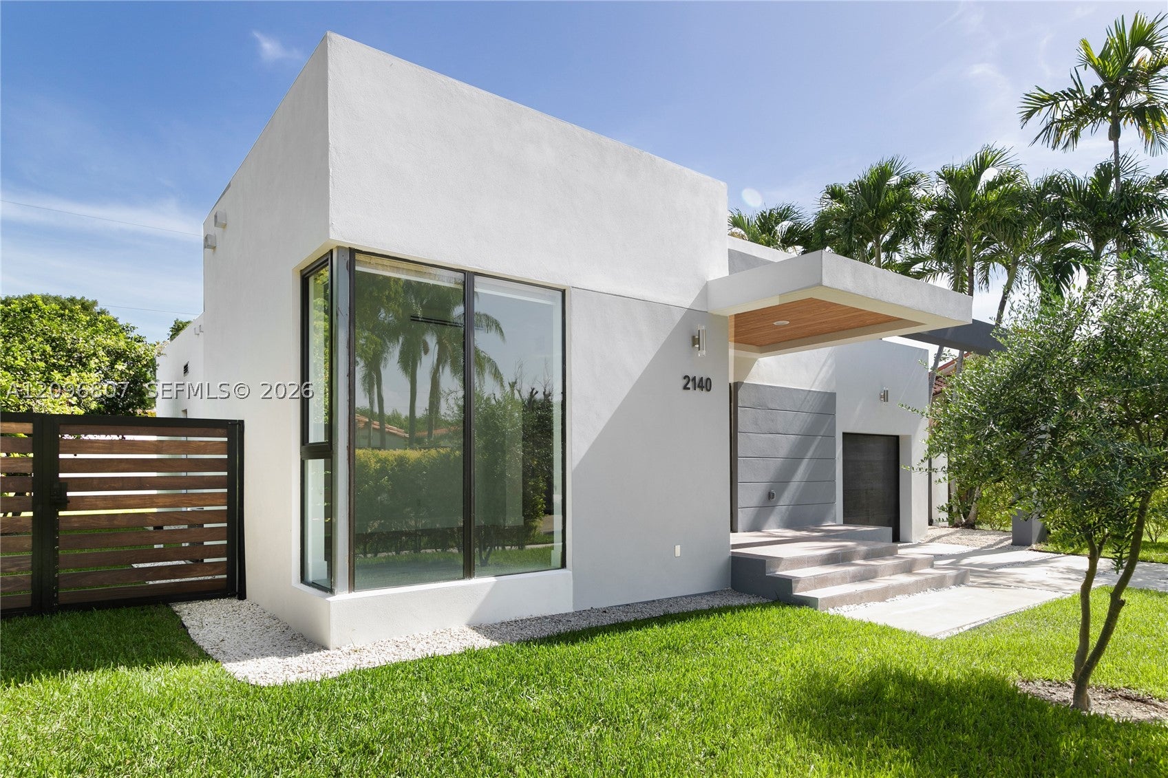 2140 SW 20th St, Miami FL 33145