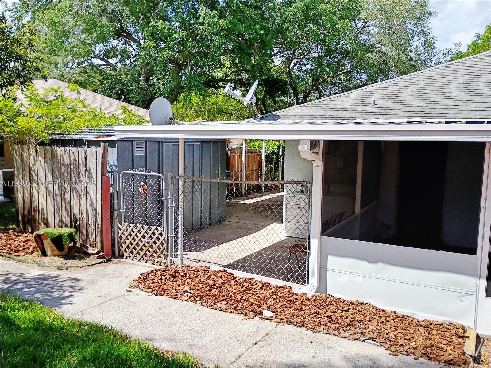 SIGNAL HILL - Residential