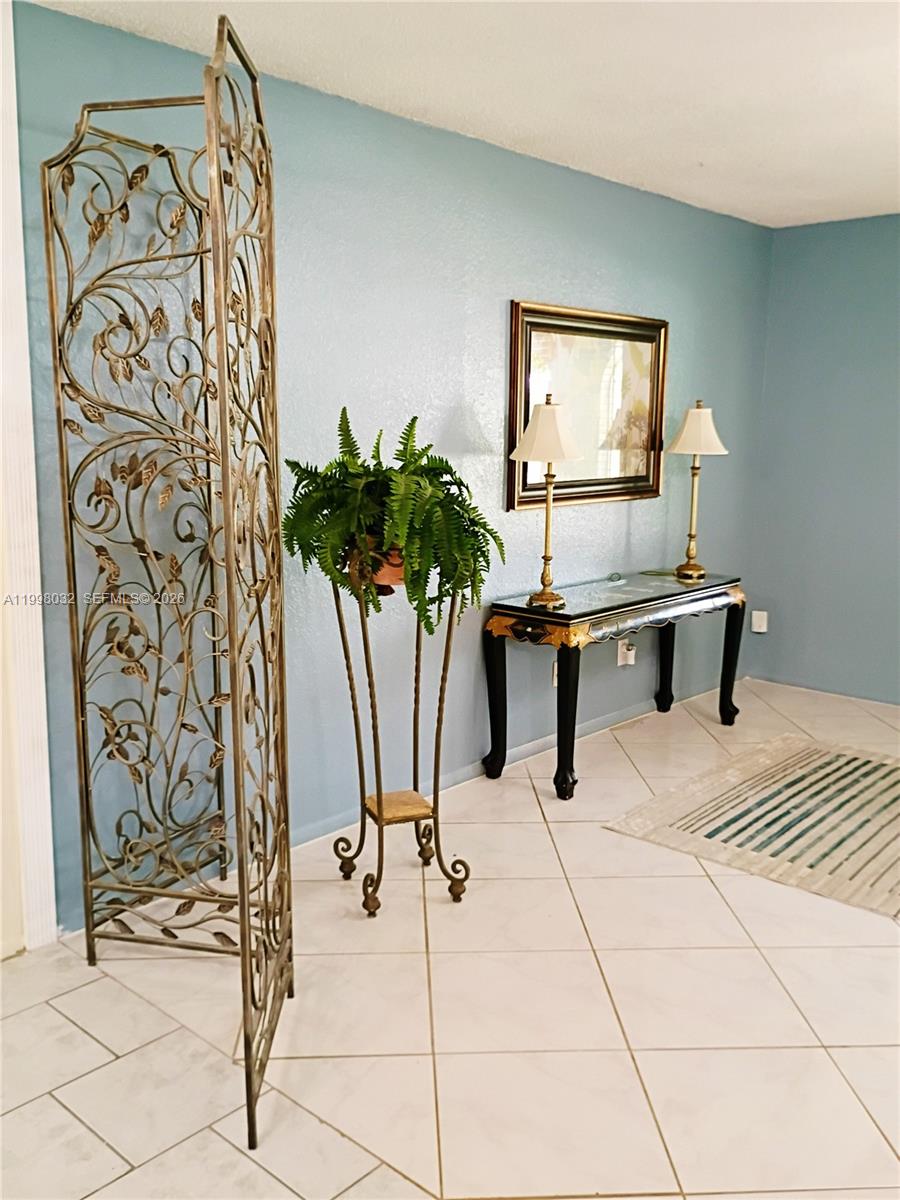 SIGNAL HILL - Residential