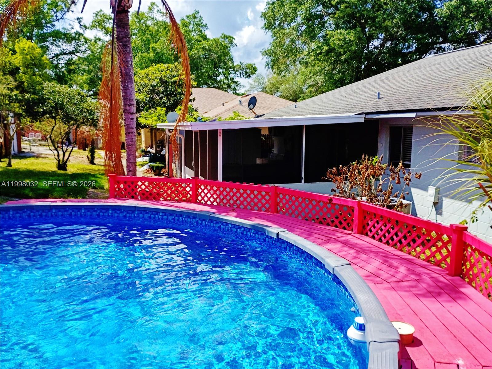 SIGNAL HILL - Residential