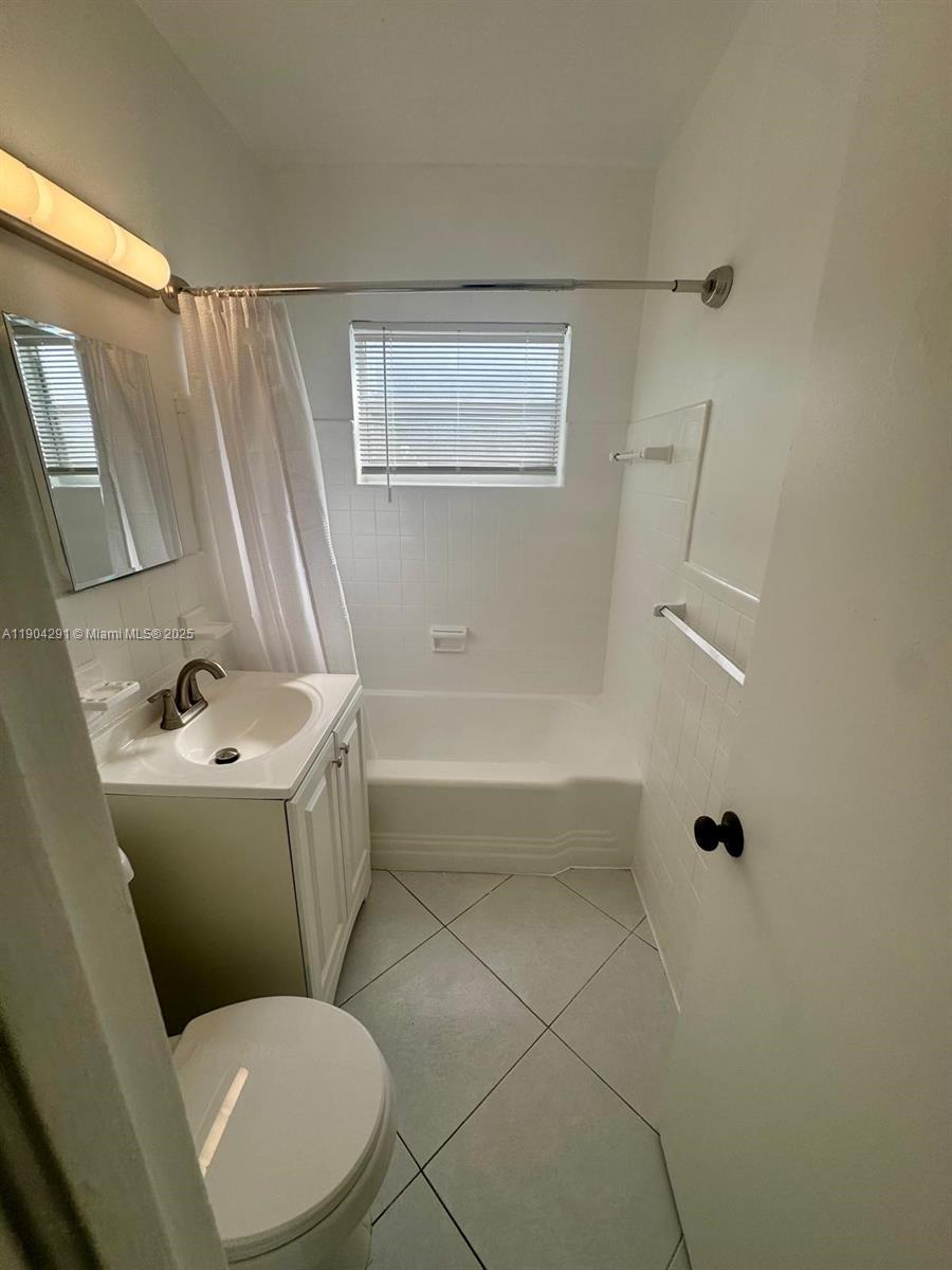 BREEZESWEPT HEIGHTS - Residential Lease