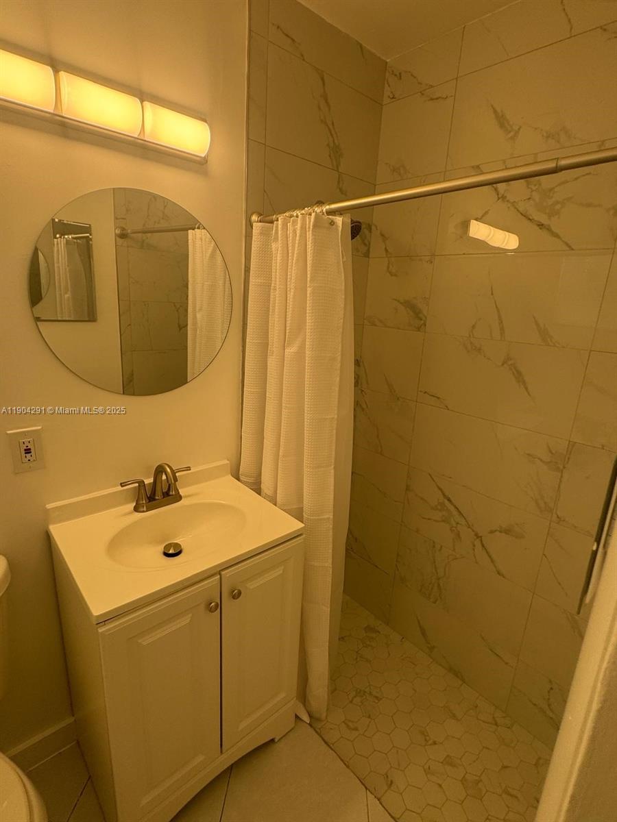 BREEZESWEPT HEIGHTS - Residential Lease