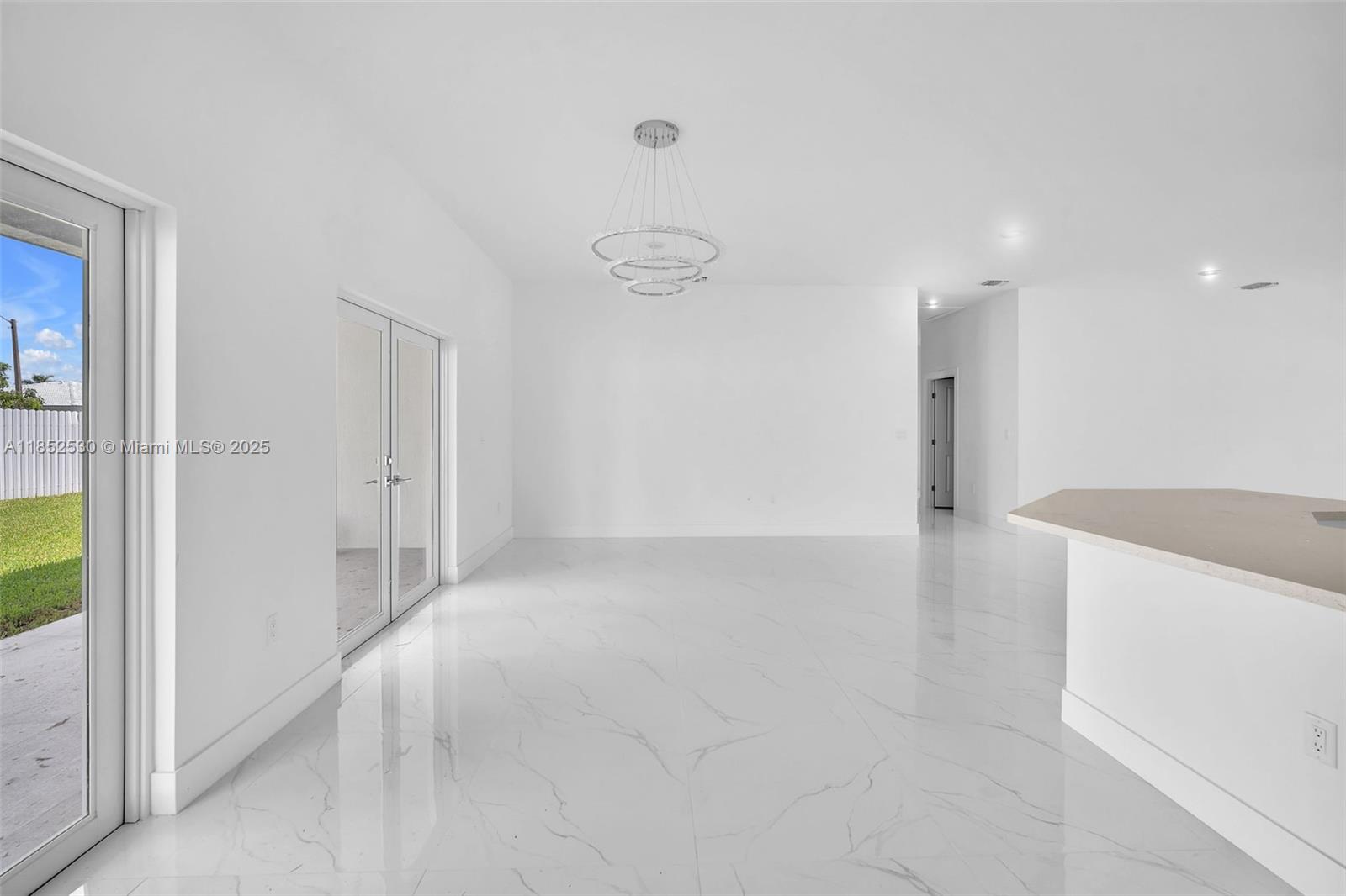 DIXIE HEIGHTS - Residential