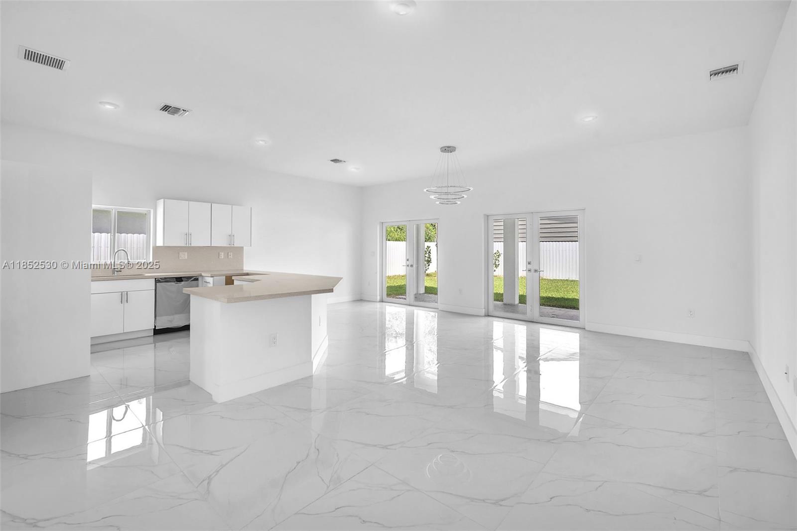 DIXIE HEIGHTS - Residential