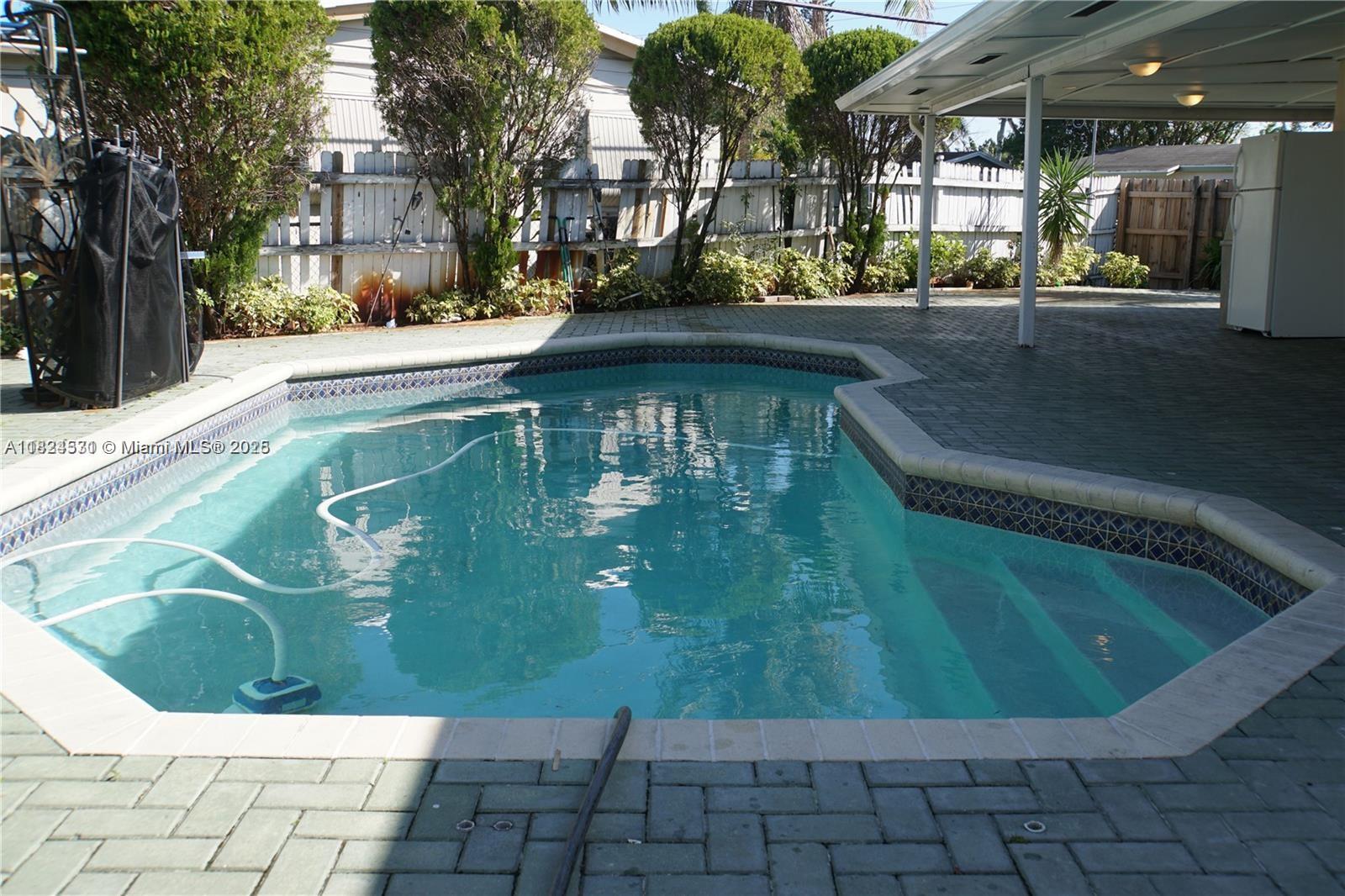 PLAYLAND ISLES - Residential