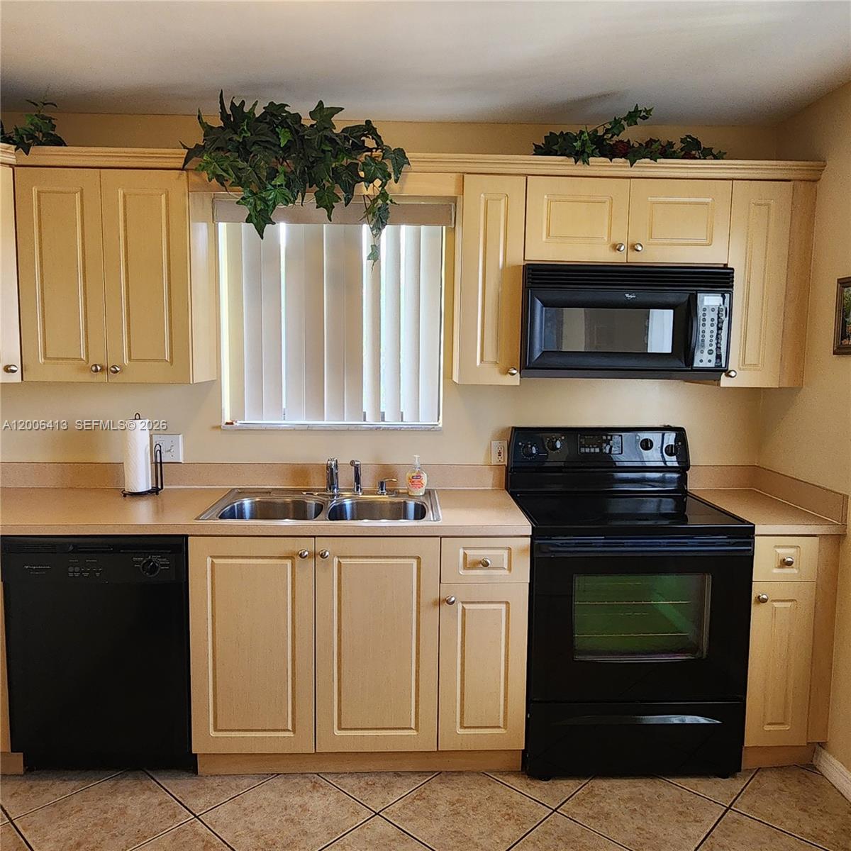 GARDENS AT BONAVENTURE 14 - Residential