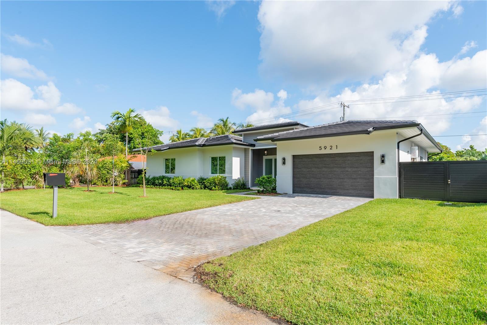 GABLES EDGE - Residential