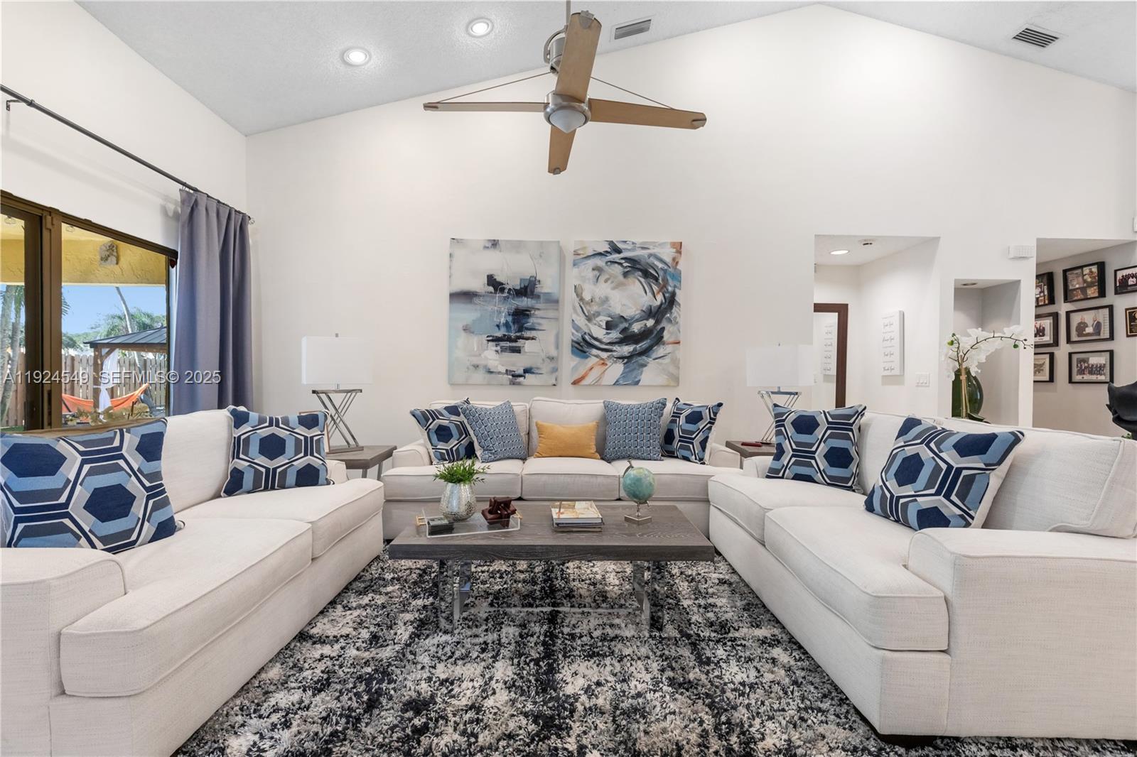 SABAL PINES - Residential