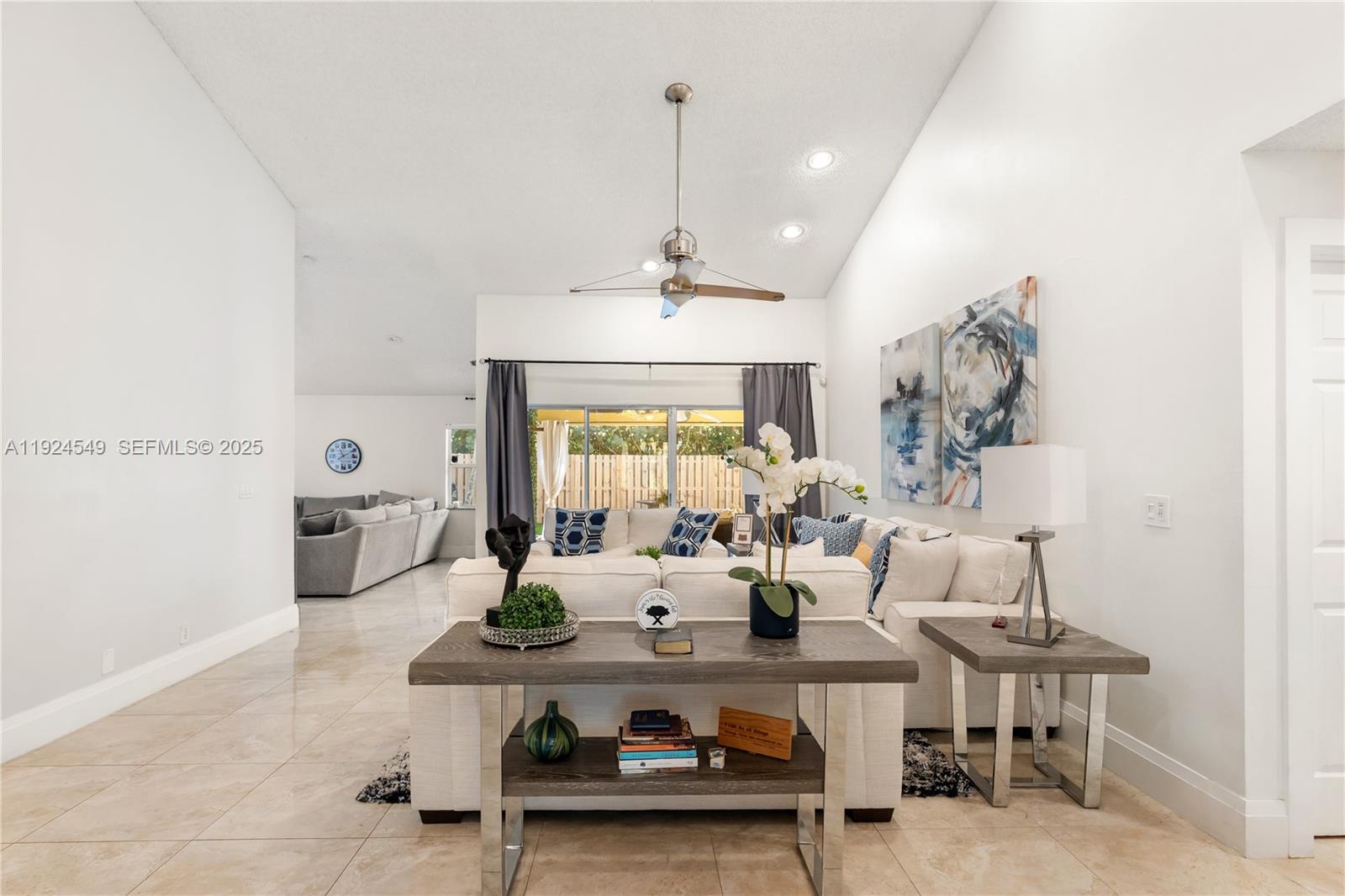 SABAL PINES - Residential