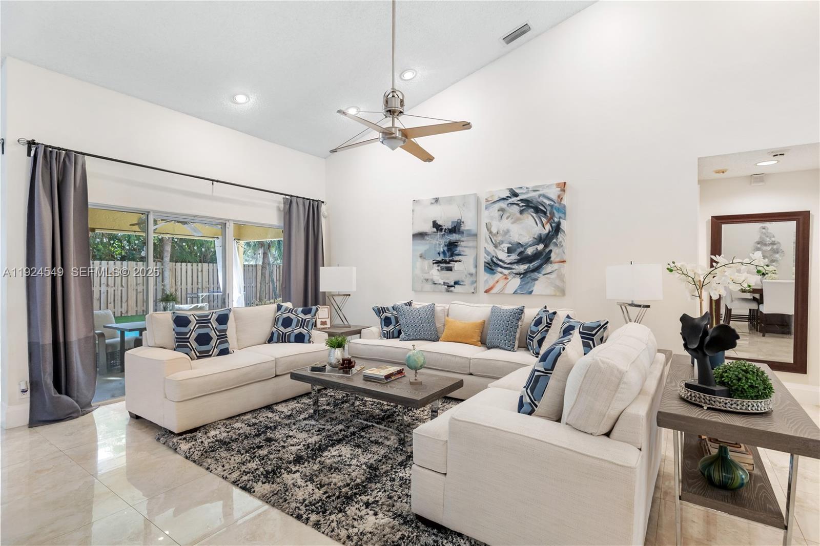 SABAL PINES - Residential