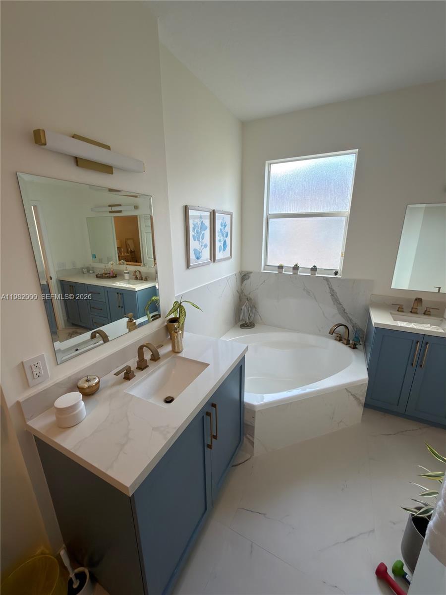 COURTS AT TUSCANY - Residential