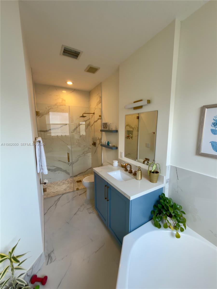 COURTS AT TUSCANY - Residential