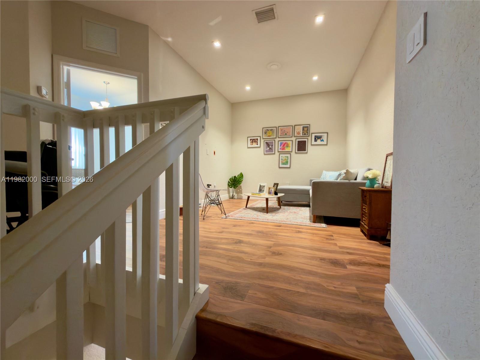 COURTS AT TUSCANY - Residential