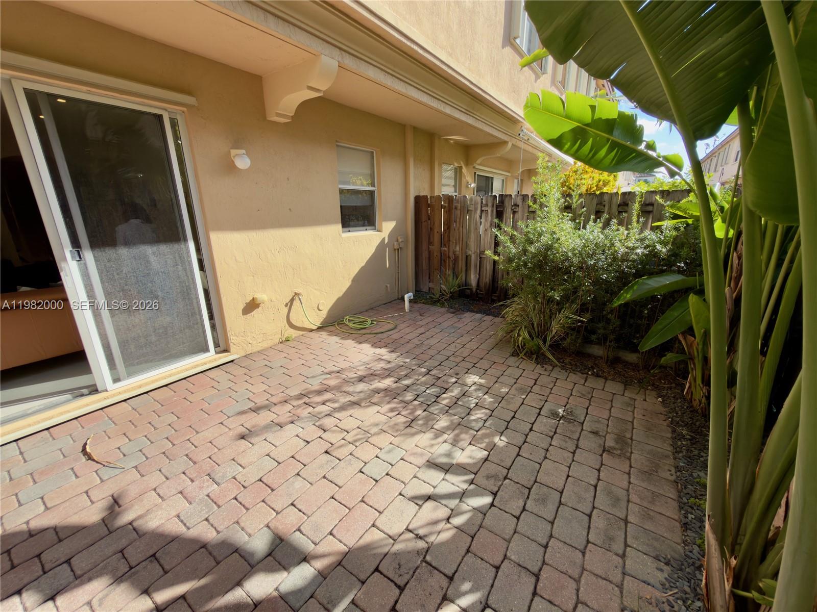 COURTS AT TUSCANY - Residential