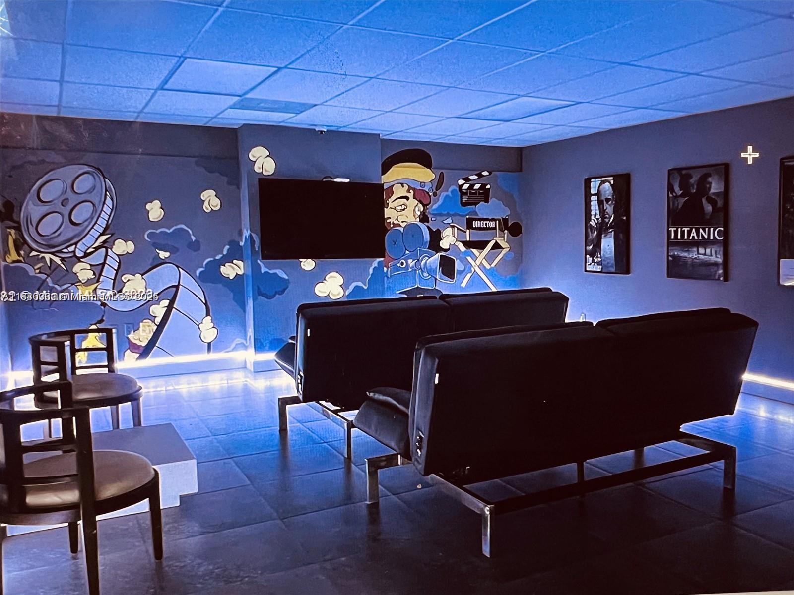 200 LESLIE CONDO - Residential Lease