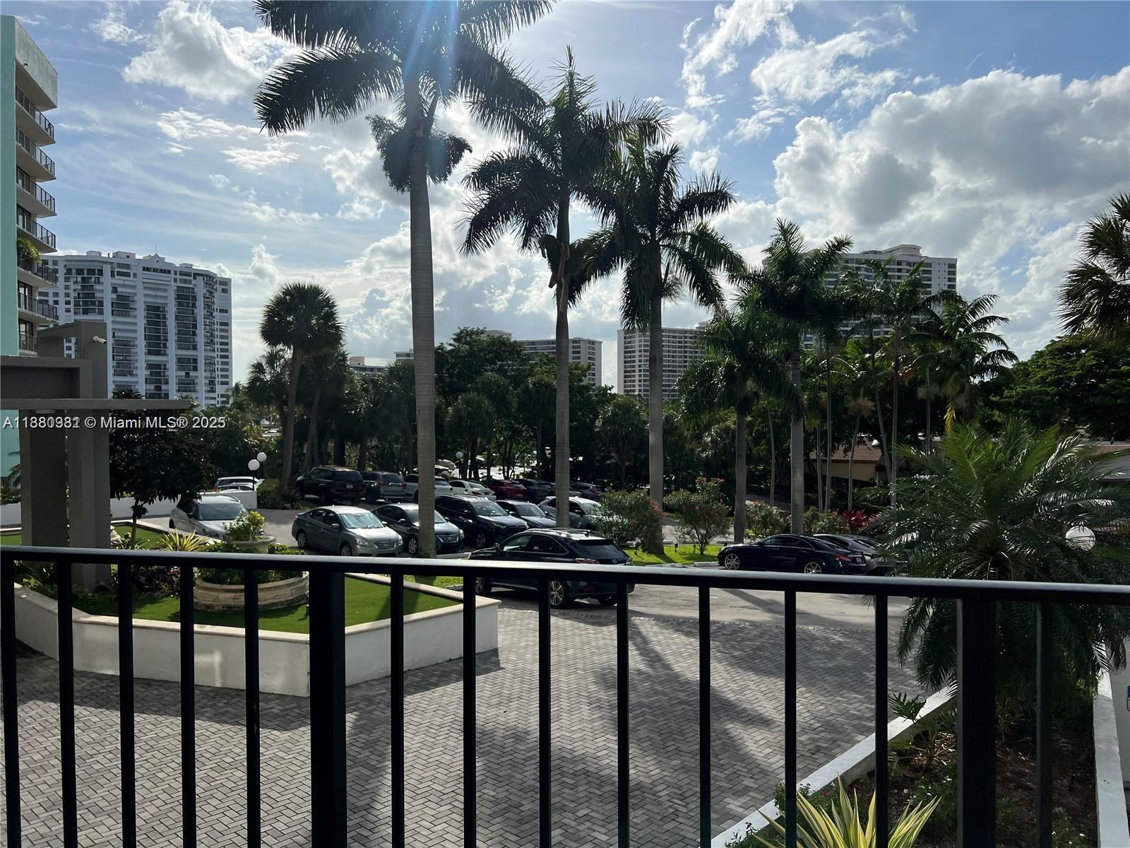 200 LESLIE CONDO - Residential Lease