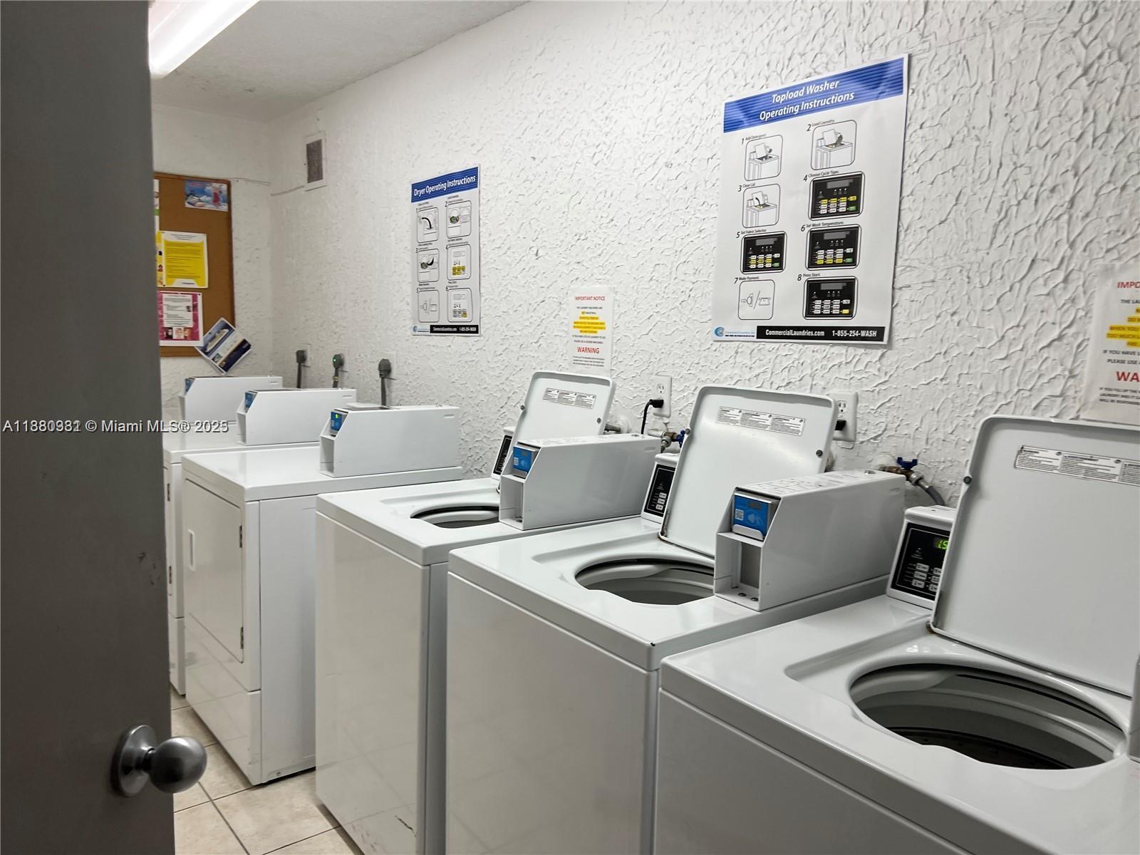 200 LESLIE CONDO - Residential Lease