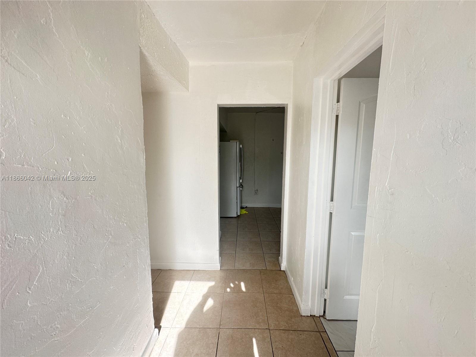 HOLLYWOOD - Residential Lease