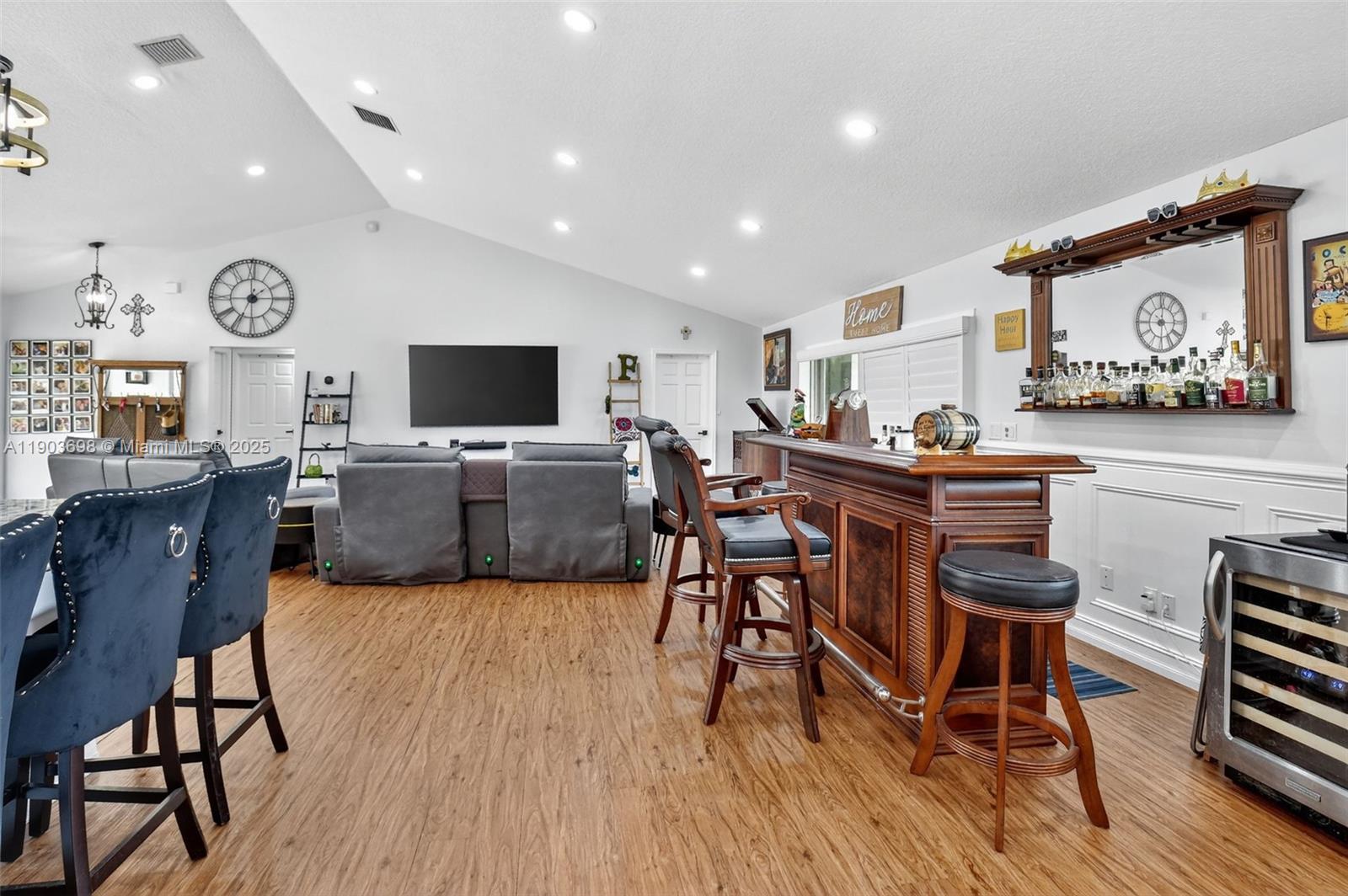 SUN VALLEY 2 - Residential