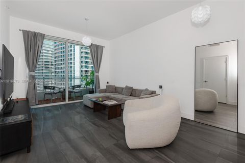 1080 Brickell Ave 2803 Miami FL 33131