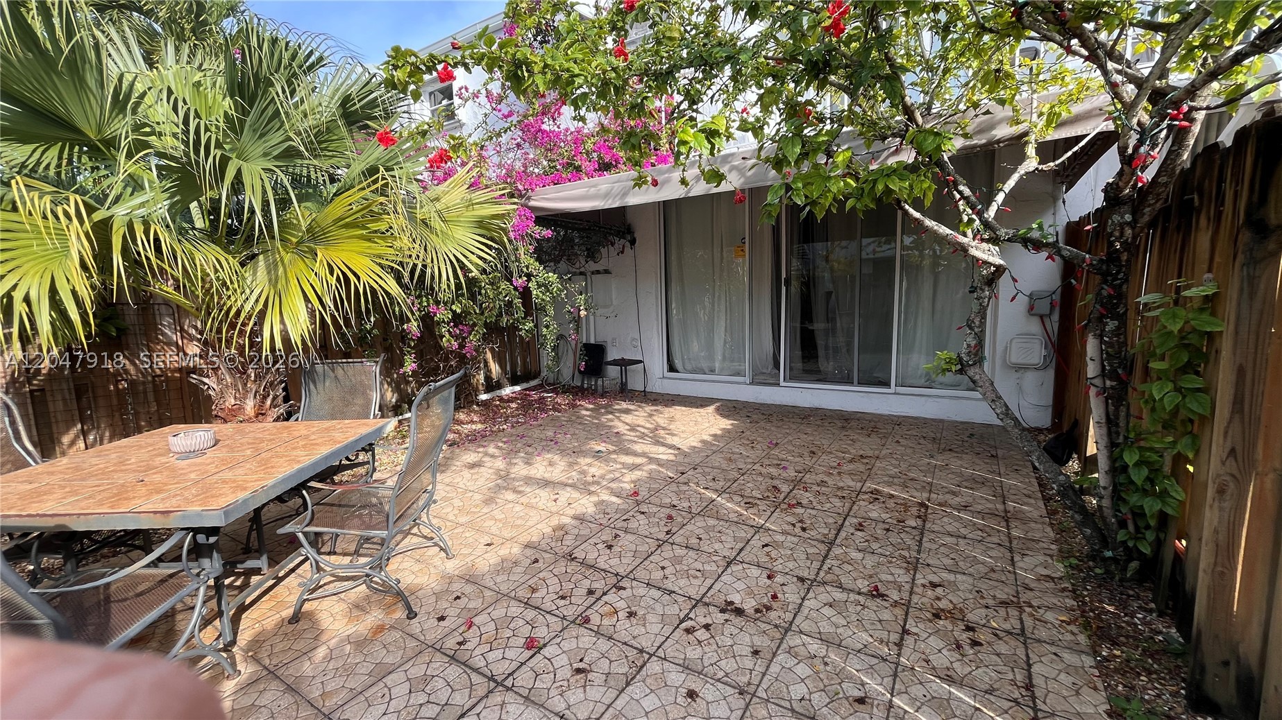 807 NE 27th Ave 807