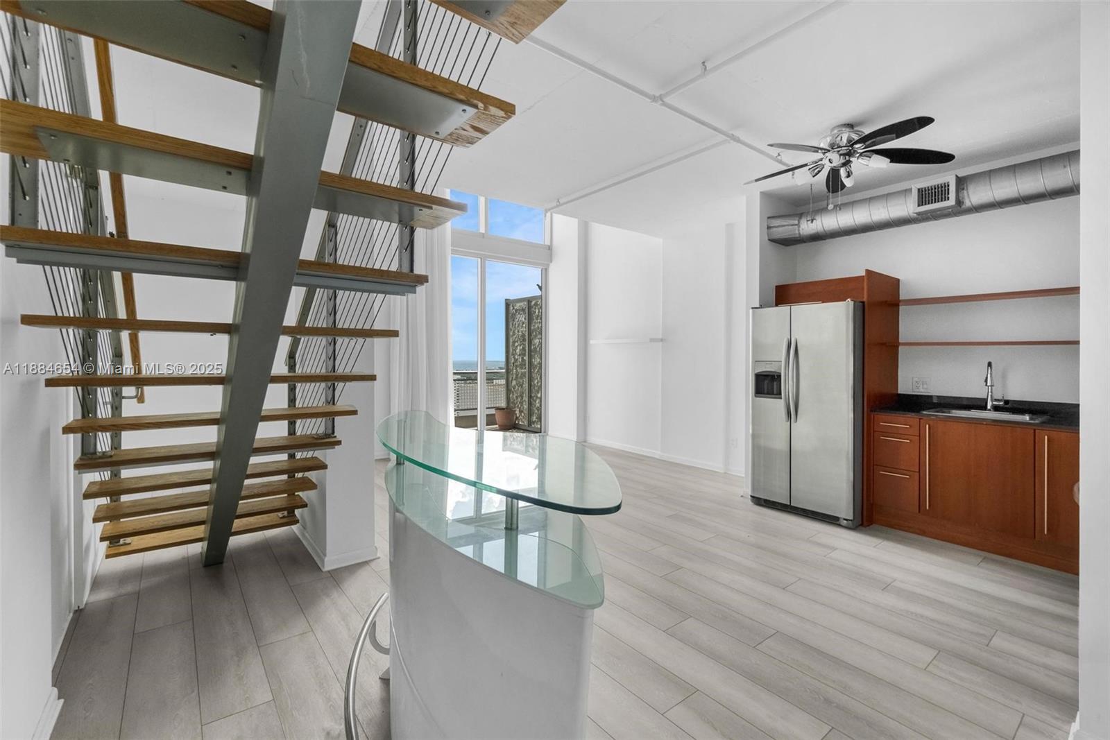 690 SW 1 CT PHII 19