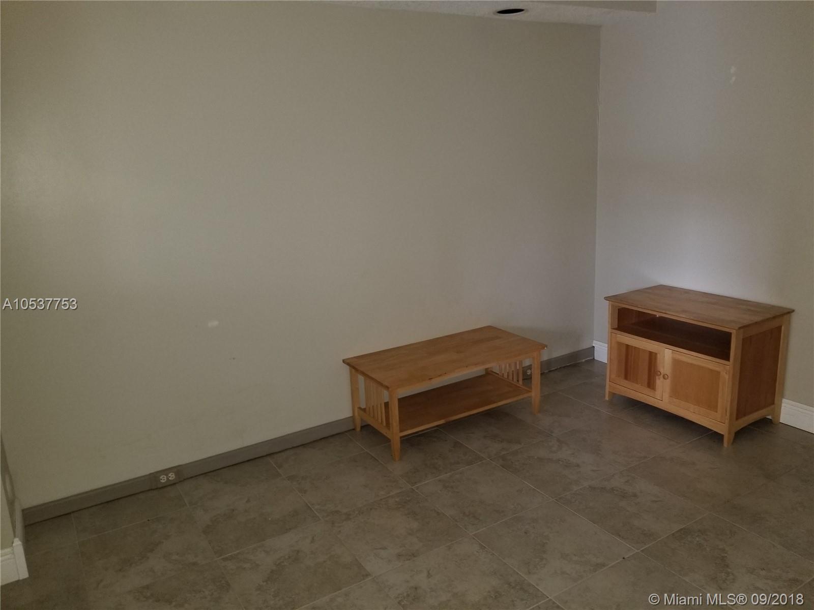 CAMBRIDGE AT CENTURY VILL - Residential Lease