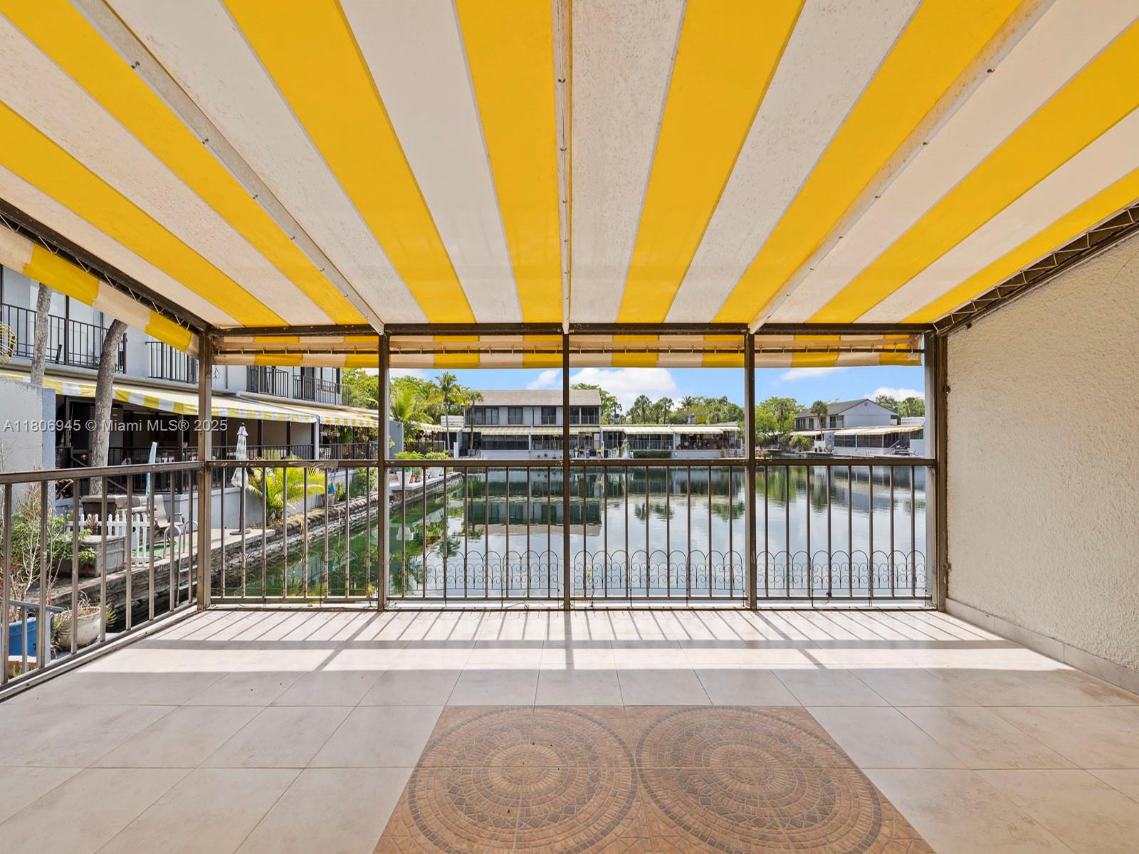 16380 Briar Patch Pl, Miami Lakes, Miami-Dade County, Florida - 3 Bedrooms  
2 Bathrooms - 