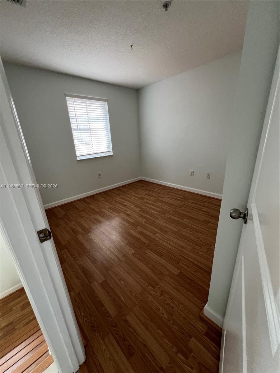 COURTYARDS FOUR CONDO - Residential